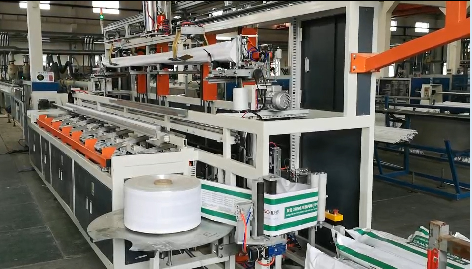 PPR管(guǎn)編織袋線縫(féng)包裝機XBⅡ-20-32