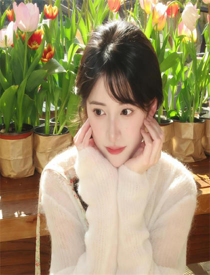 美女来了在线观看完整版中文_深潜电视剧全集免费观看_繁花电视剧在线观看完整版高清